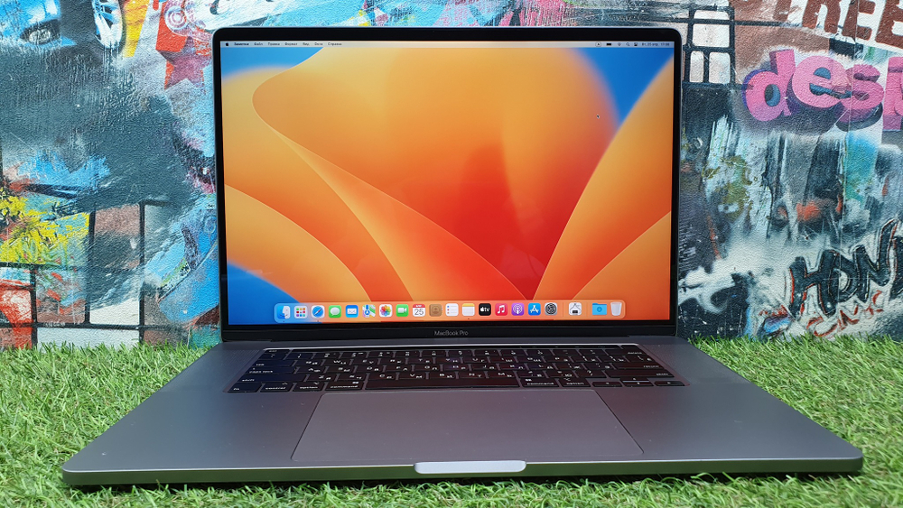 MacBook Pro 16 2019 i7/16Gb/Pro 5300M 4Gb/Retina