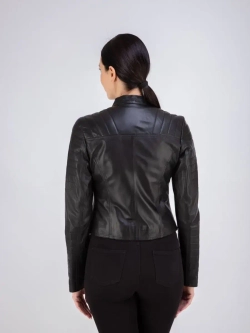 Косуха укороченная демисезонная куртка из натуральной кожи