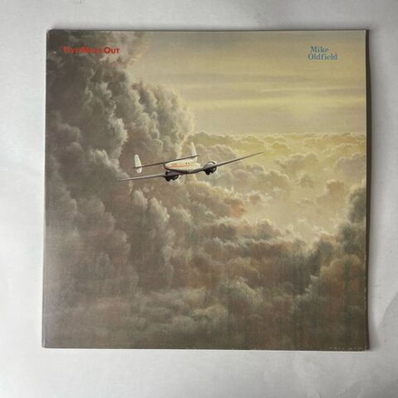 Винтажная виниловая пластинка LP Mike Oldfield Five Miles Out (Италия 1982)