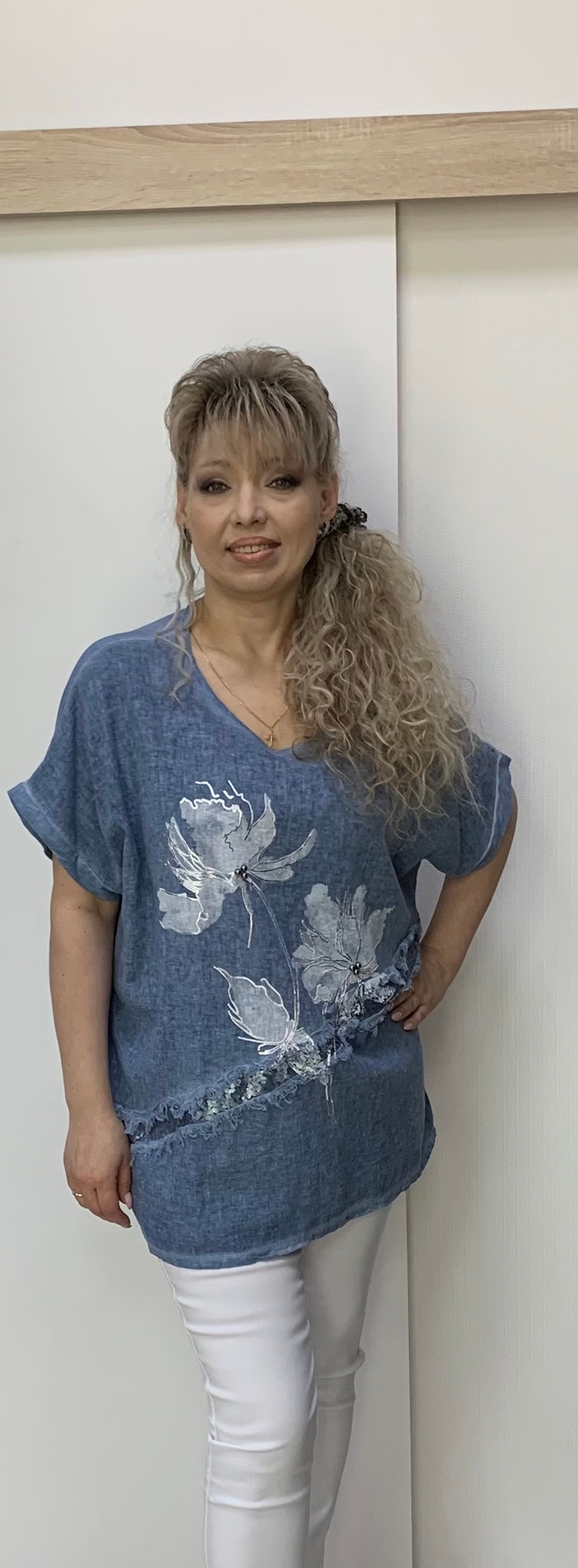 Комбинированная футболка-блузон с принтовым изображением