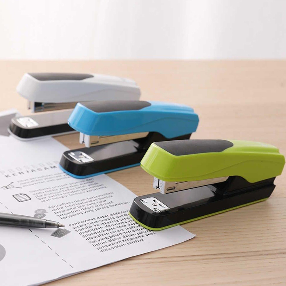 Степлер DELI "Е0427" до 25 листов, ассорти