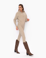 Женский трикотажный костюм-двойка бежевый с джемпером на кнопках