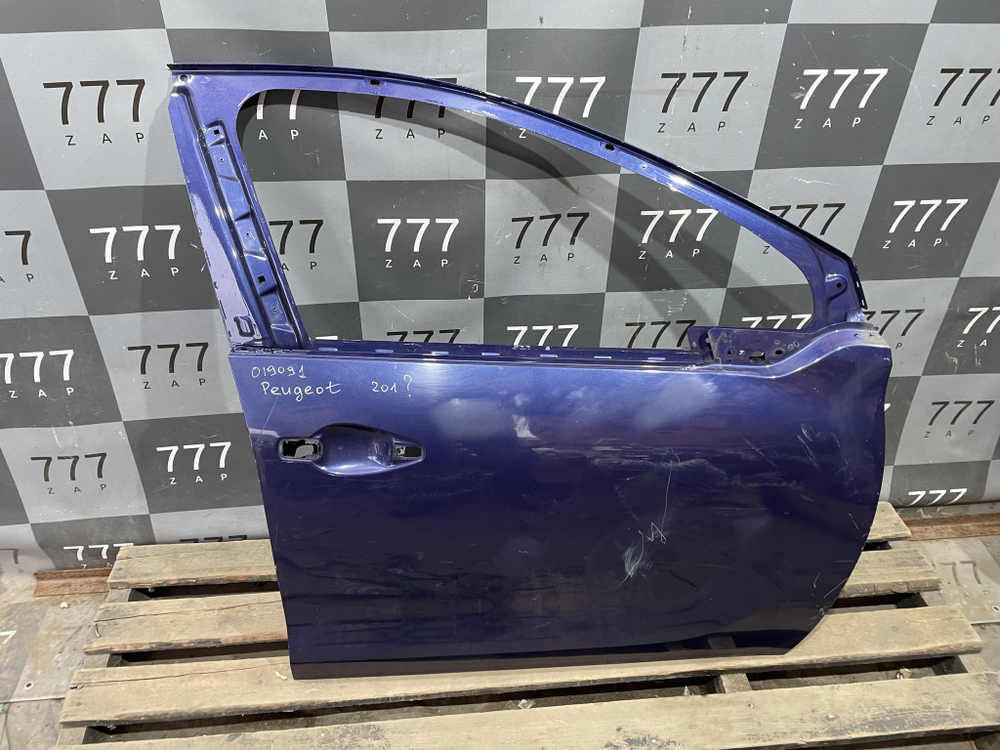 Дверь передняя правая Peugeot 208 1 12-19 Б/У Оригинал 9671889680