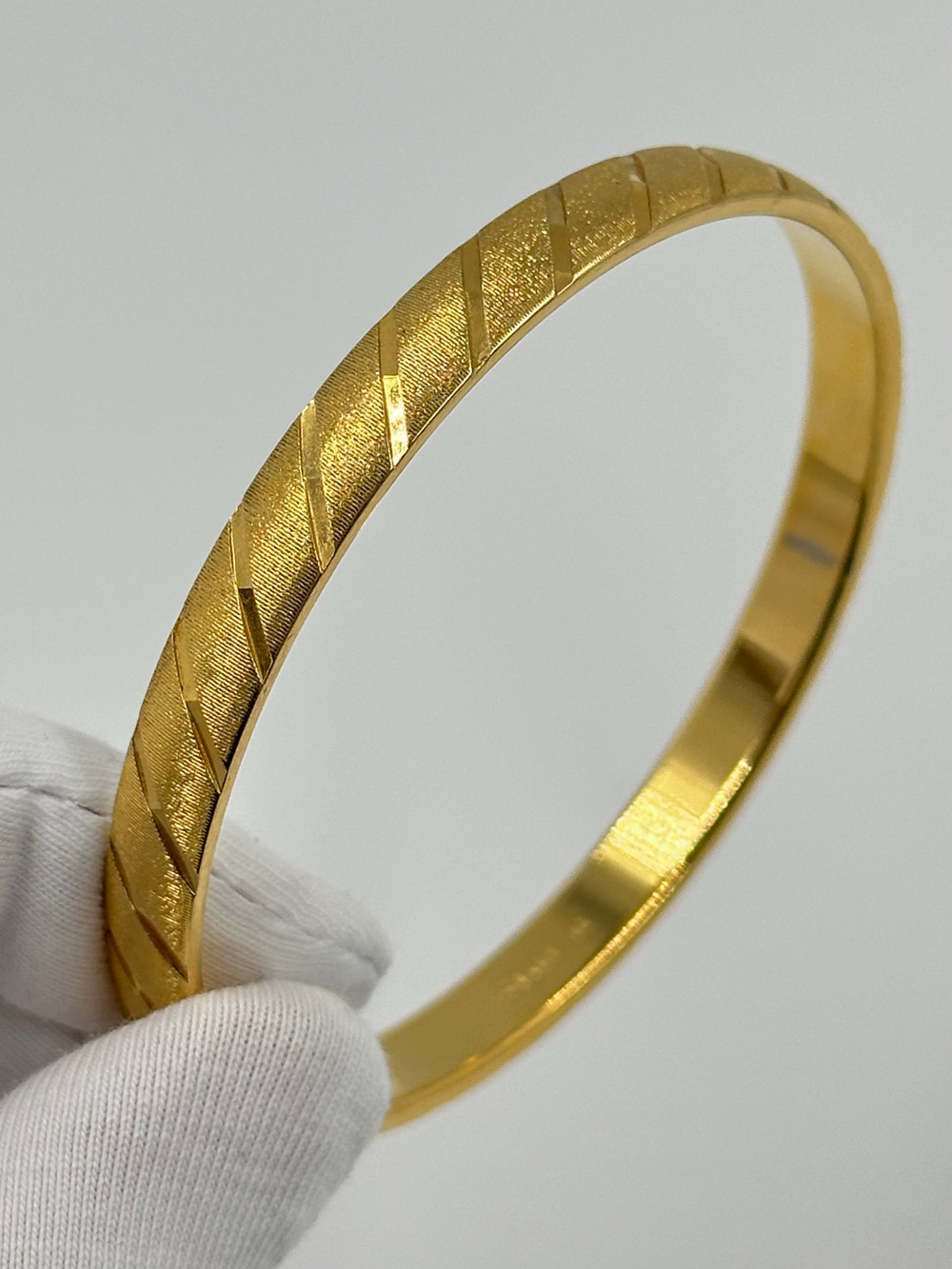 Браслет Monet