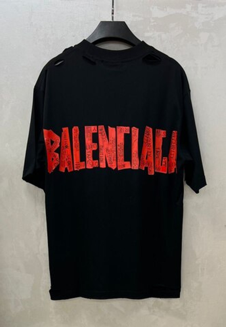 Футболка Balenciaga