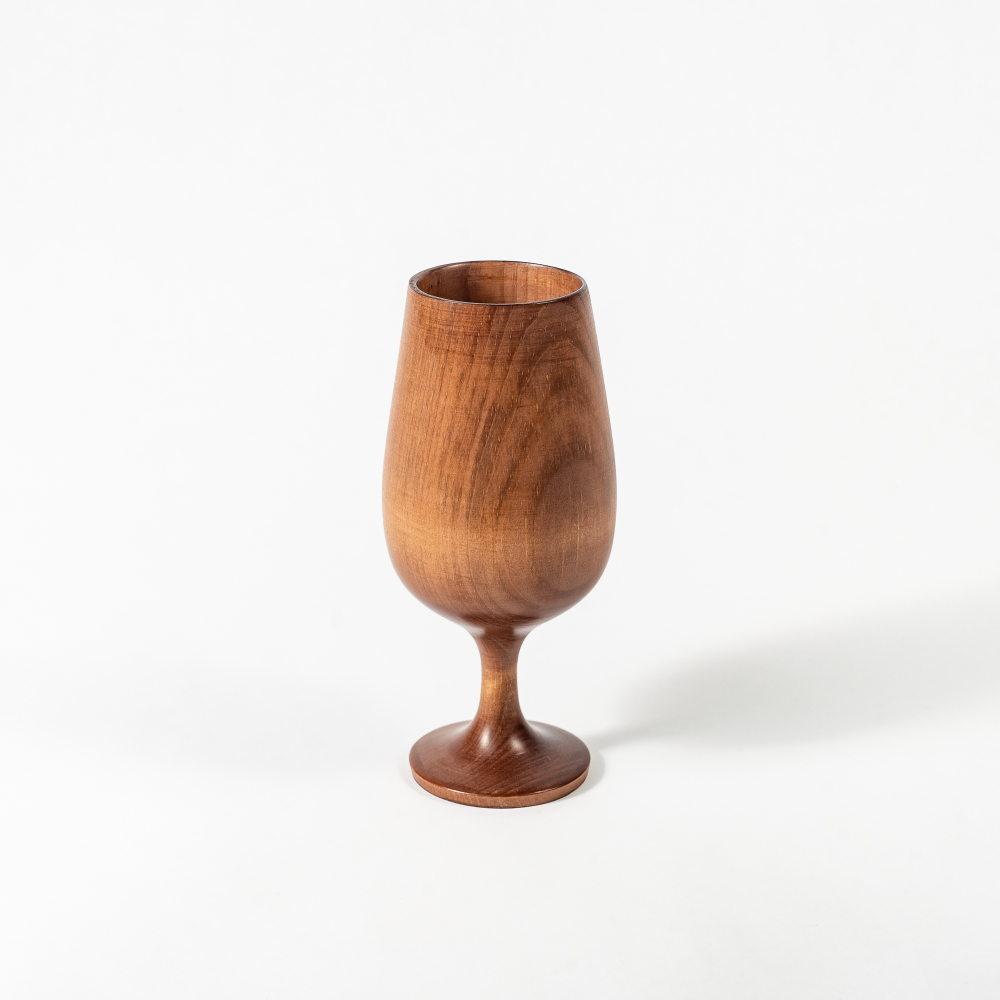 Деревянный бокал (фужер) из древесины сибирского кедра 150 мл
