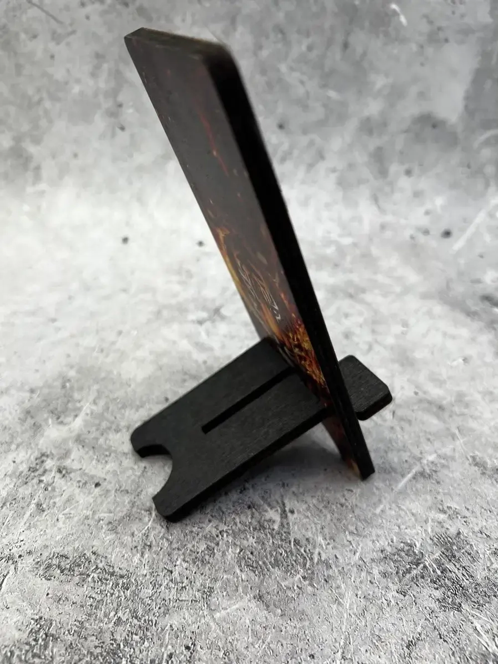 Подставка для телефона деревянная