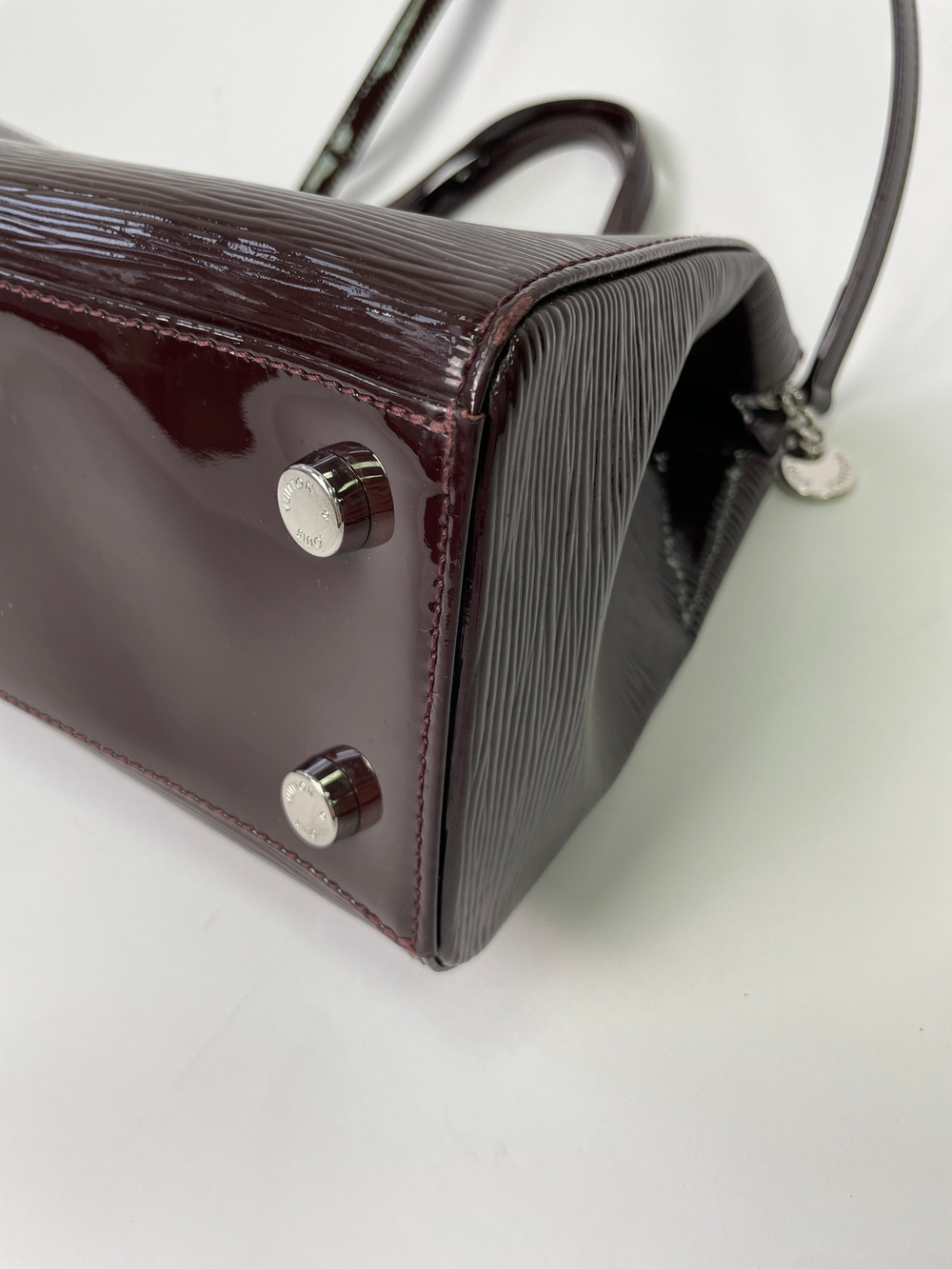 Сумка Louis Vuitton Electric Epi Leather Brea