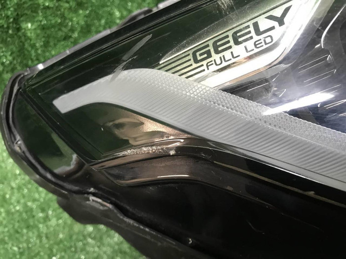 Фара правая Geely Coolray (2019-2023) LED