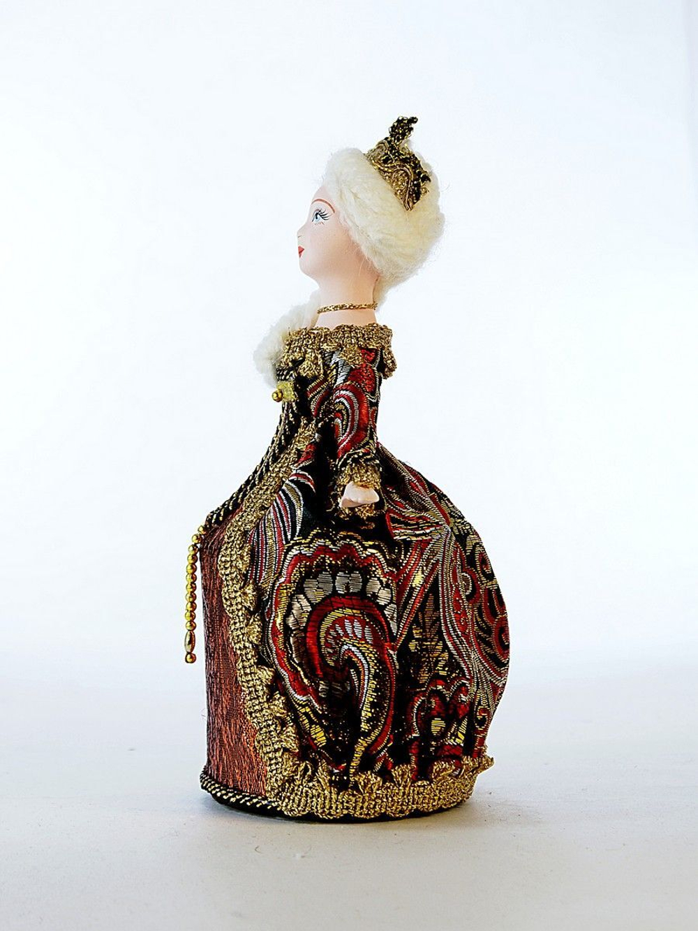 Кукла-шкатулка фарфоровая коллекционная Дама в костюме 18 века