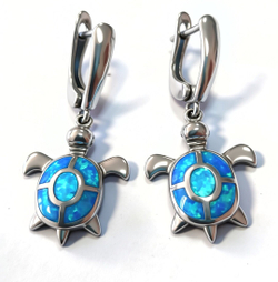 Ювелирные серьги из серебра 925 пробы,вставка опал синтетический