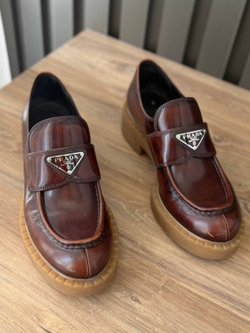 Лоферы Prada