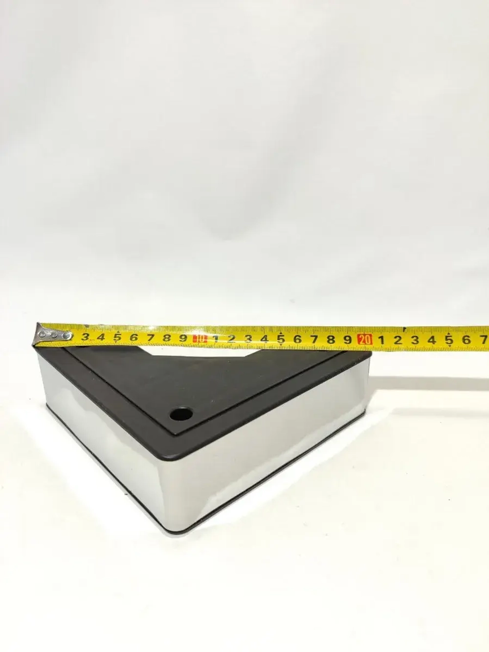 Мебельные ножки пластиковые для дивана шкафа и тумбочки