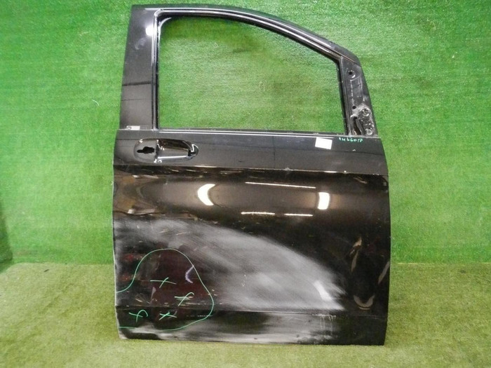 Дверь передняя правая Mercedes V W447 (2014-н.в.)