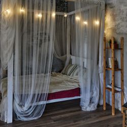 ULD-S0250-200-STA WARM WHITE IP44 STARBURST Гирлянда светодиодная Звезда. 2.5м. 200 светодиодов. Теплый белый свет. Провод прозрачный. ТМ Uniel