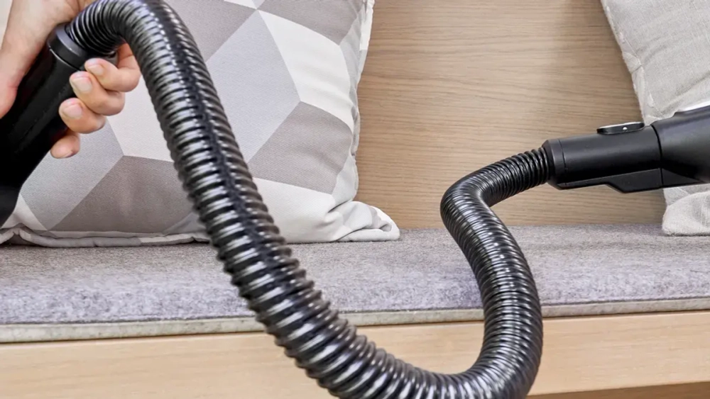 Пылесос Bosch BCS711PET