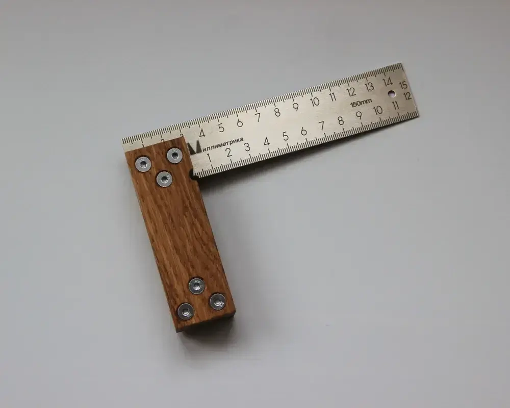 Угольник столярный 150мм Миллиметрика