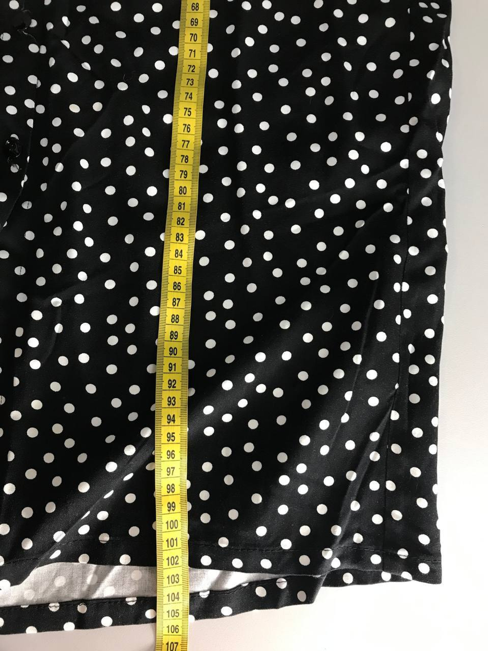 Платье практичное в горошек, маркировка XS, визуально 42 размер