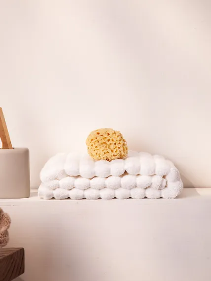 Полотенце банное Waves белого цвета Essential, 70х140 см