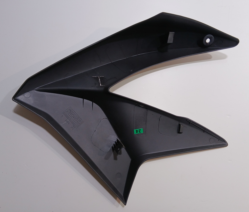 Пластик бака правый Мотоцикл ATAKI Crosser 300