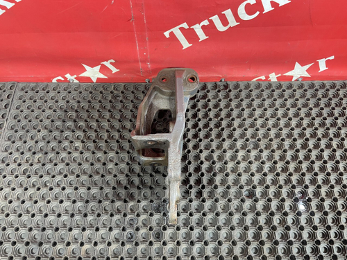 Кронштейн рессоры передней левый