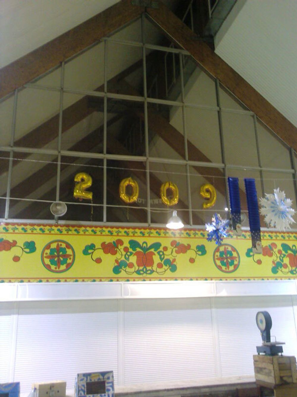 Оформление воздушными шарами календарных праздников