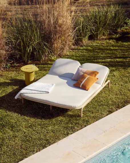 Двойной шезлонг Alipa из массива акации и веревки цвета экрю