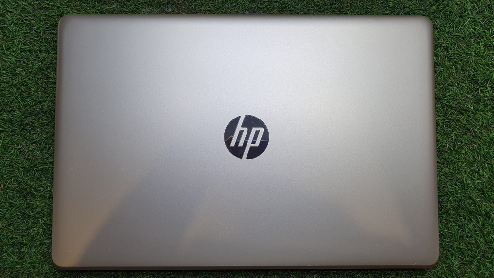 Ноутбук HP Pentium/4Gb/Radeon 520 2Gb