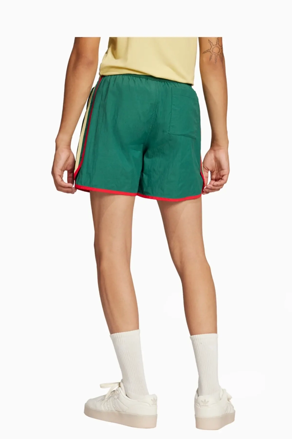 Шорты adidas Adicolor Classics Sprinter - зеленый