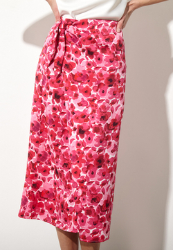 Модная юбка с цветочным принтом