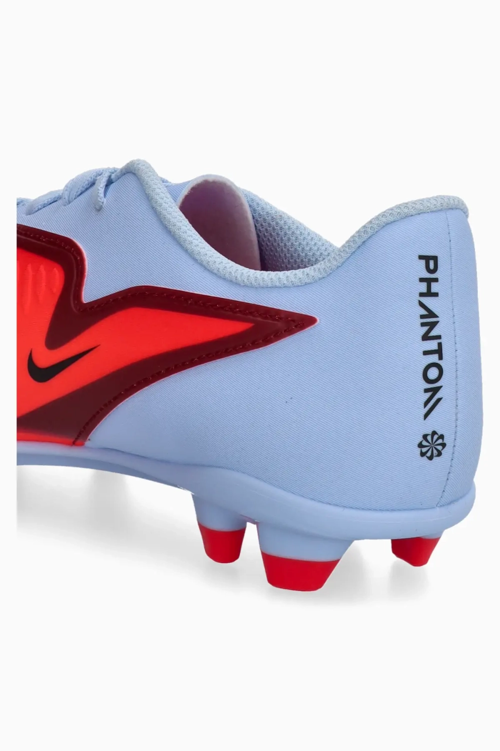 Бутсы Nike Phantom 6 Low Club FG/MG Junior