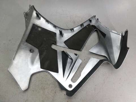 Пластик боковой правый Honda VFR800 2002-2013 64311-MCWA-D0000 031749