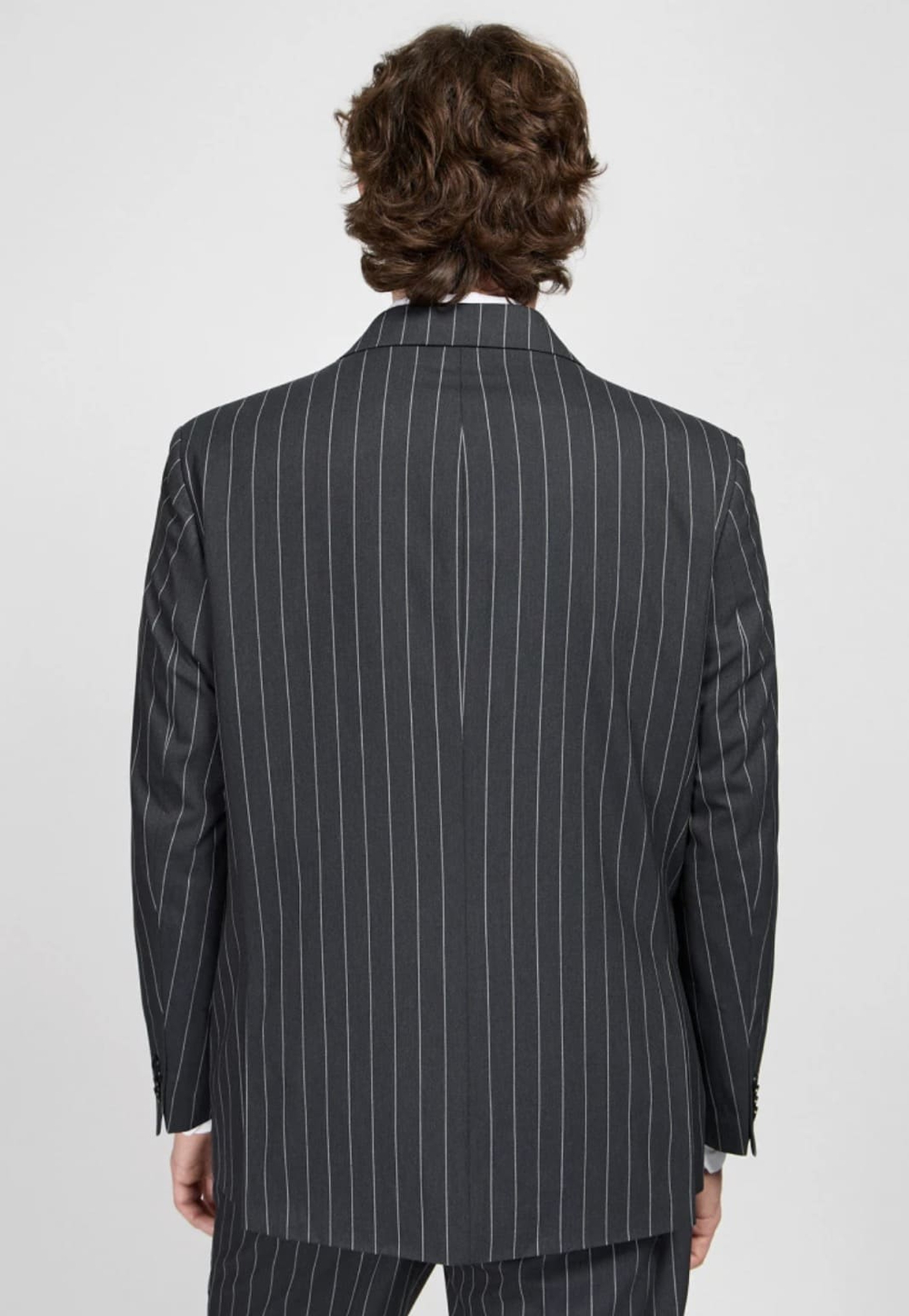 Мужской двубортный костюм (черный) В90