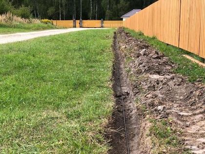 Укладка оптоволокна в западной части «Романовского Парка»