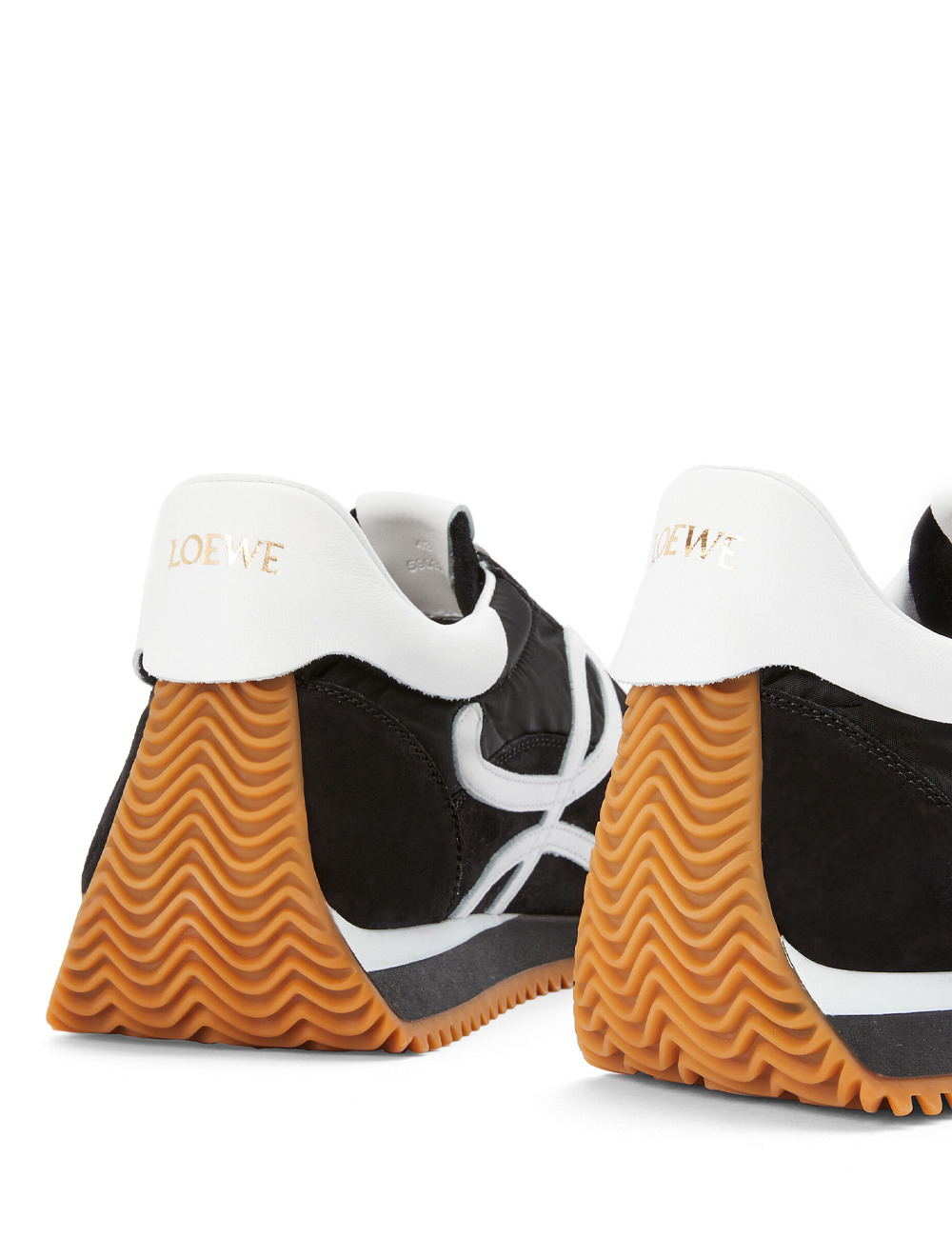 Loewe Flow Runner Black and White (L815282X88)