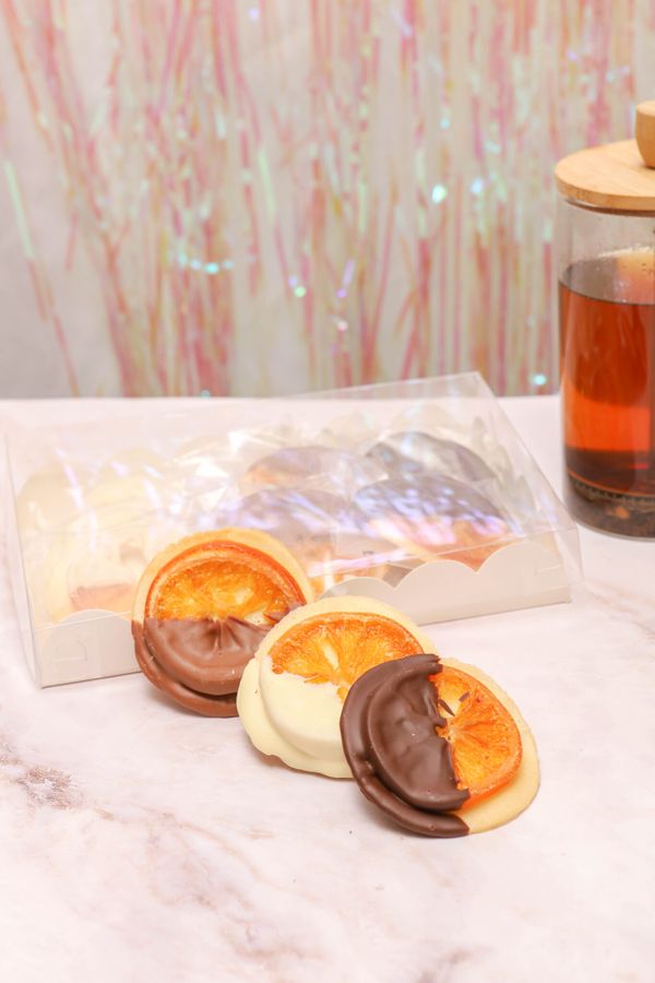 Набор апельсинов в шоколаде (микс), 9 штук в коробке.