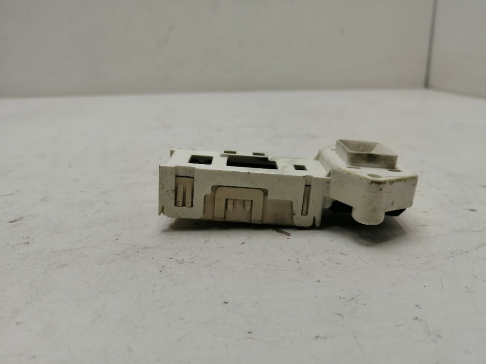WFH2060OE кт102 Блокировка люка для стиральной машины Bosch 5500011101 б/у