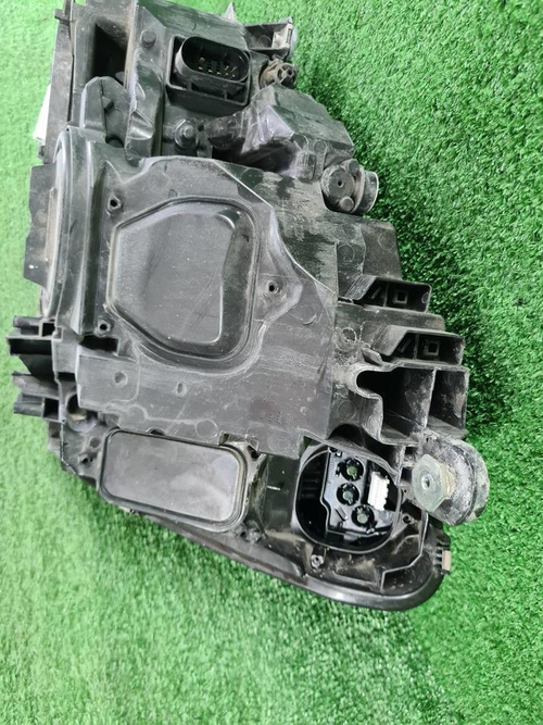 Битая Фара правая Mercedes S W222 (17-20) Multibeam LED