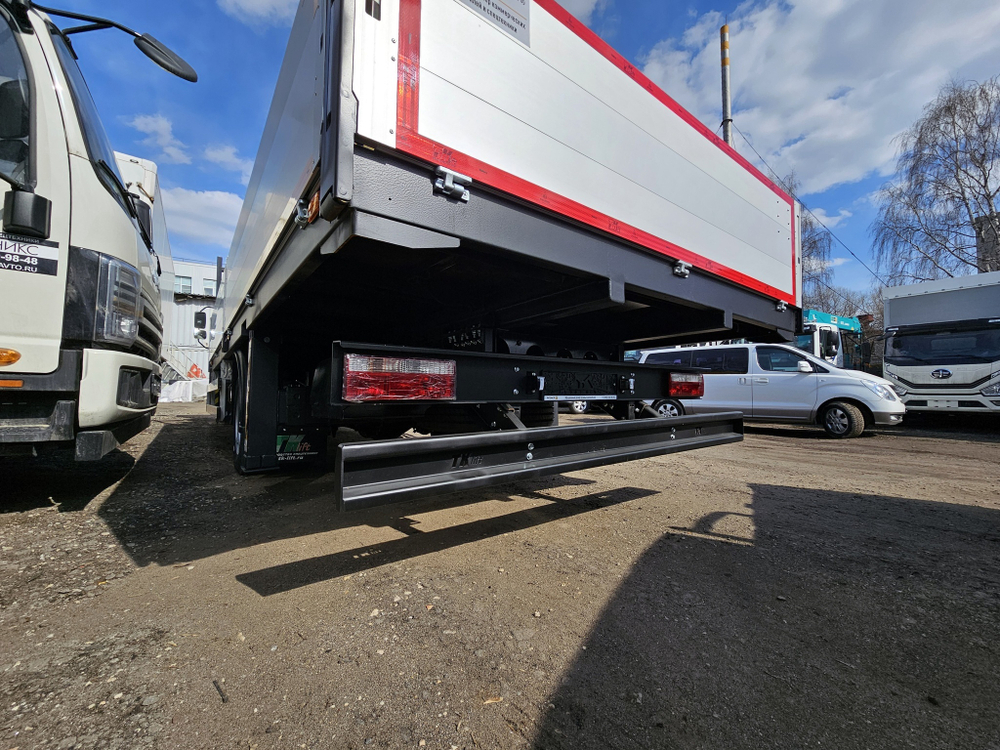 JAC N120X бортовой с КМУ Hyva HST6.3E3