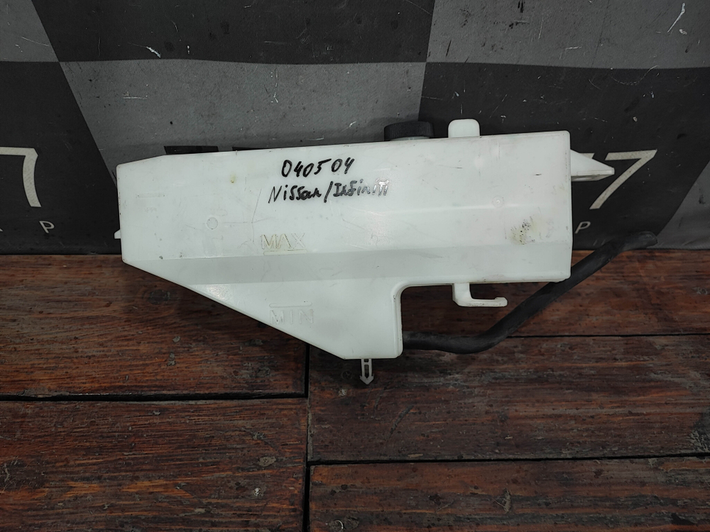 Бачок расширительный Infiniti M / Q70 (Y51) 10-19 Б/У Оригинал 217101MA0A