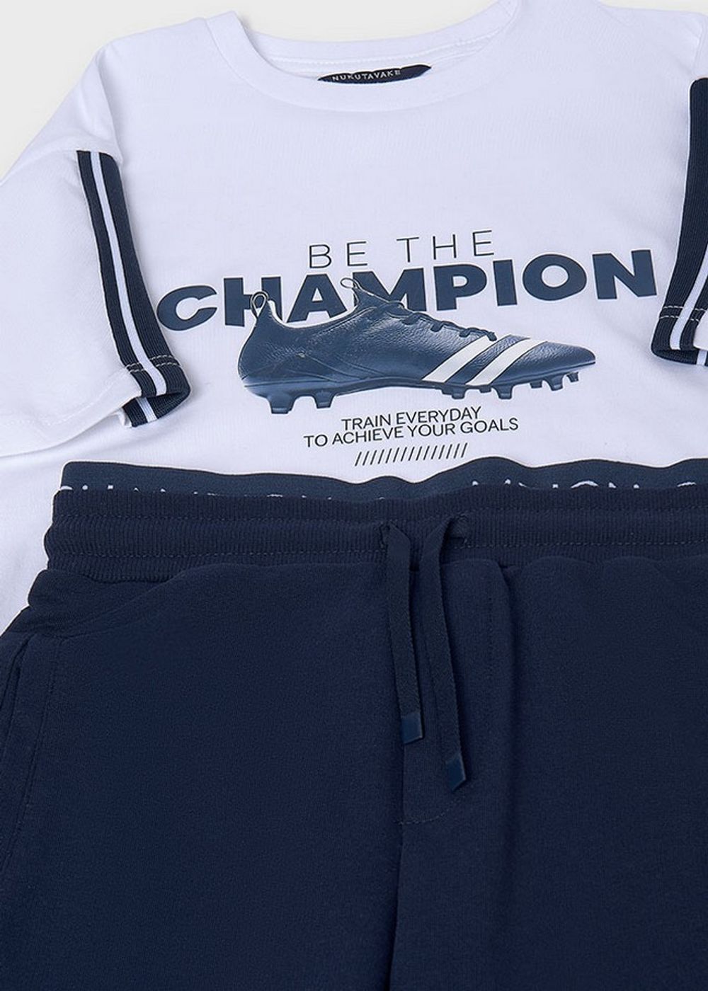 футболка с шортами