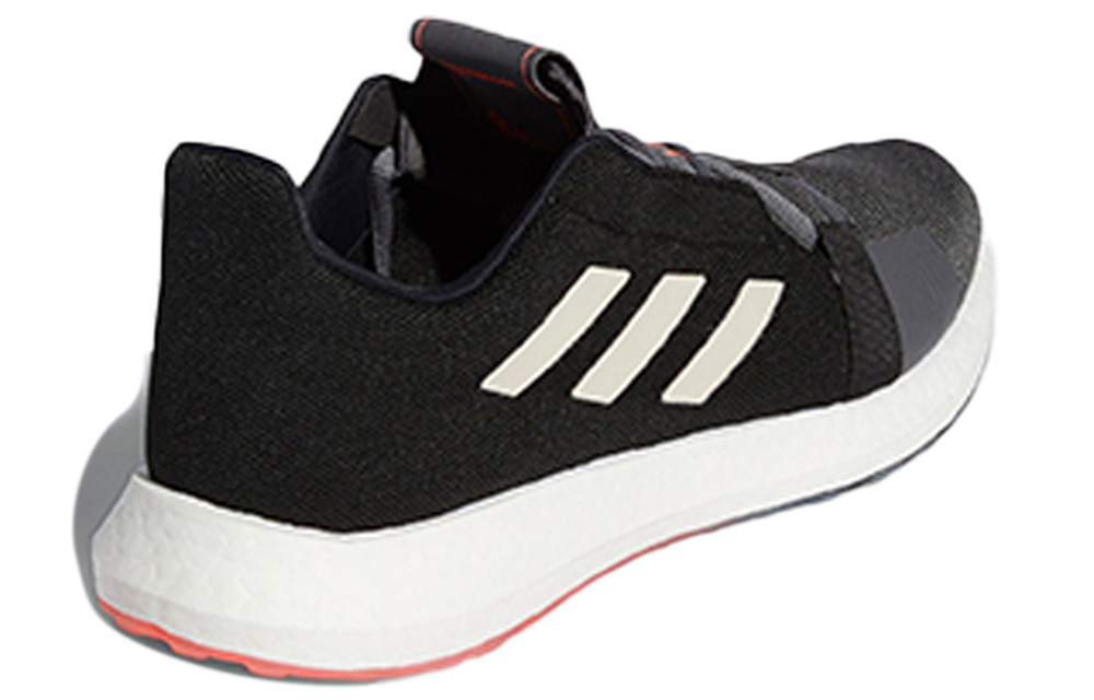 Кроссовки Adidas Senseboost Go