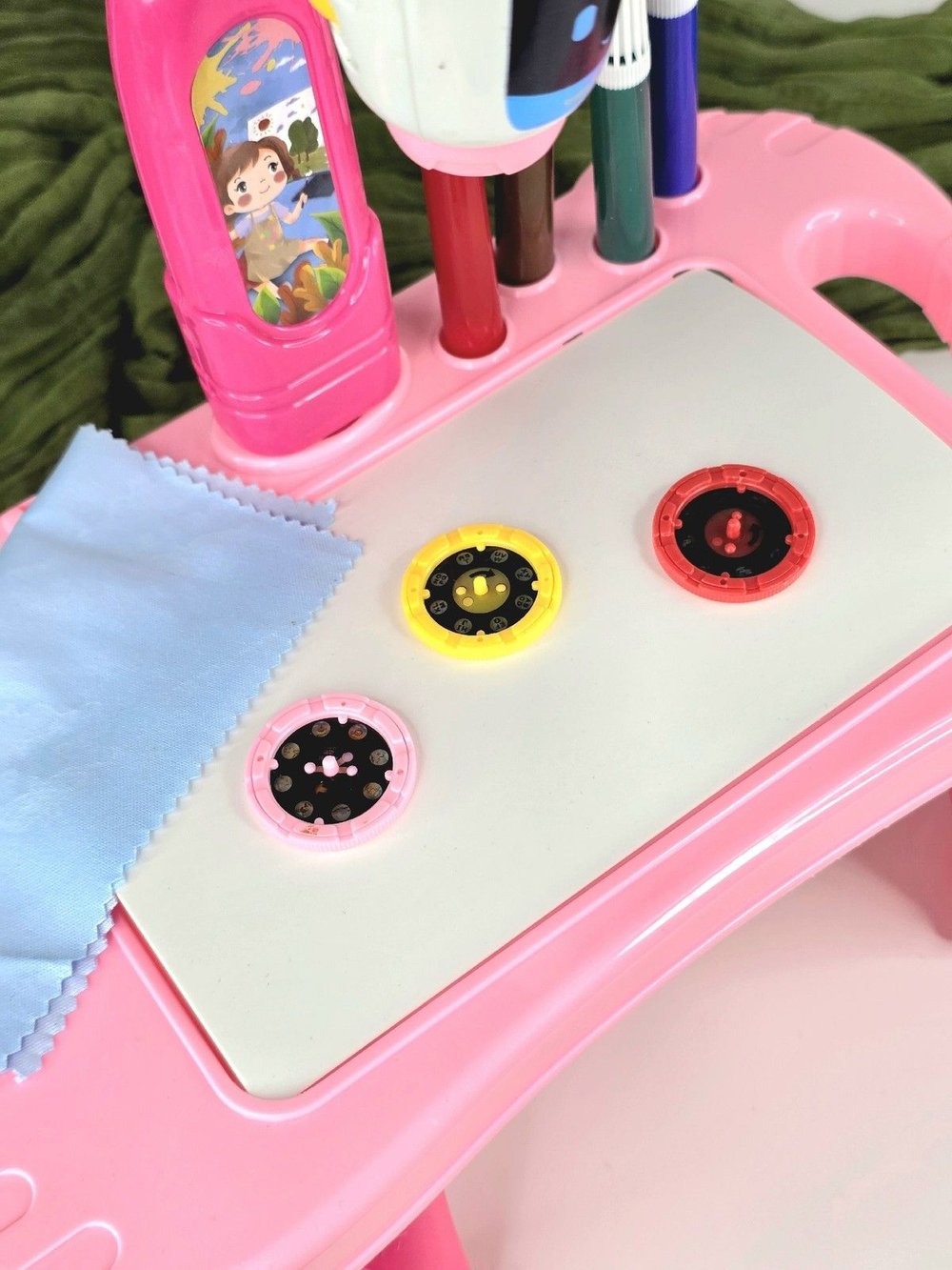 Доска для рисования с проектором, 12 фломастеров в комплекте (201171914-1) розовая