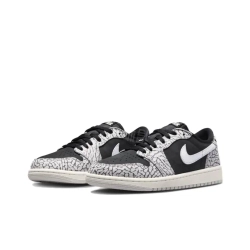 Женские кроссовки Air Jordan 1 Retro Low OG 'Black Cement' CZ0775-001