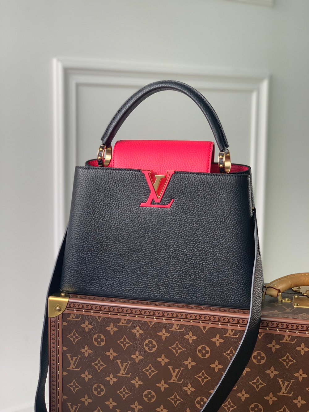 Louis Vuitton Capucines MM