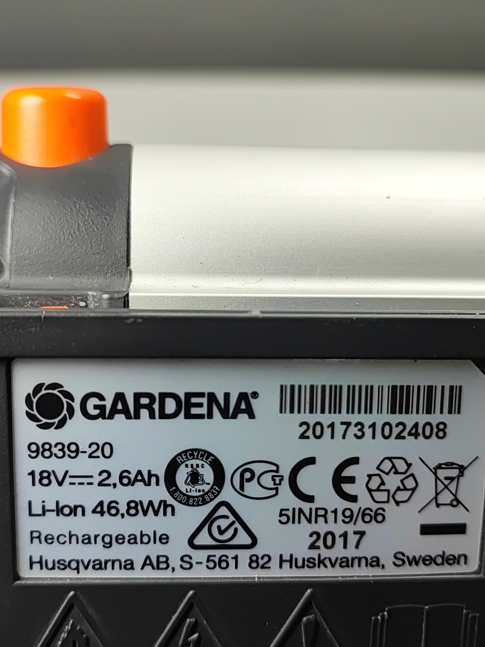 Ремонт батареи Gardena секатора 983720 18V 2.6Ah