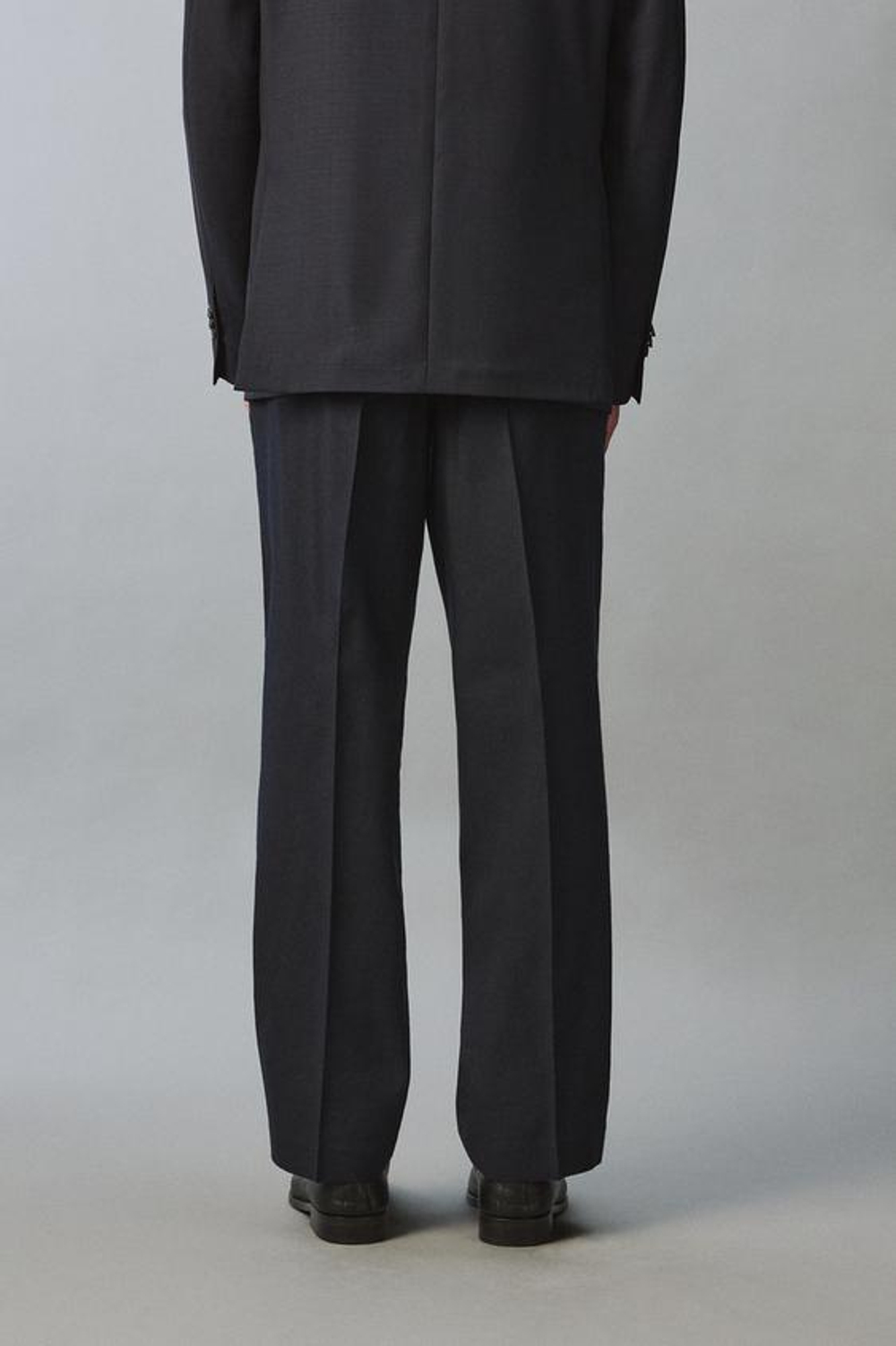 ZARA БРЮКИ RELAXED FIT ИЗ 100% ШЕРСТИ С ЗАЩИПАМИ, МОРСКОЙ СИНИЙ