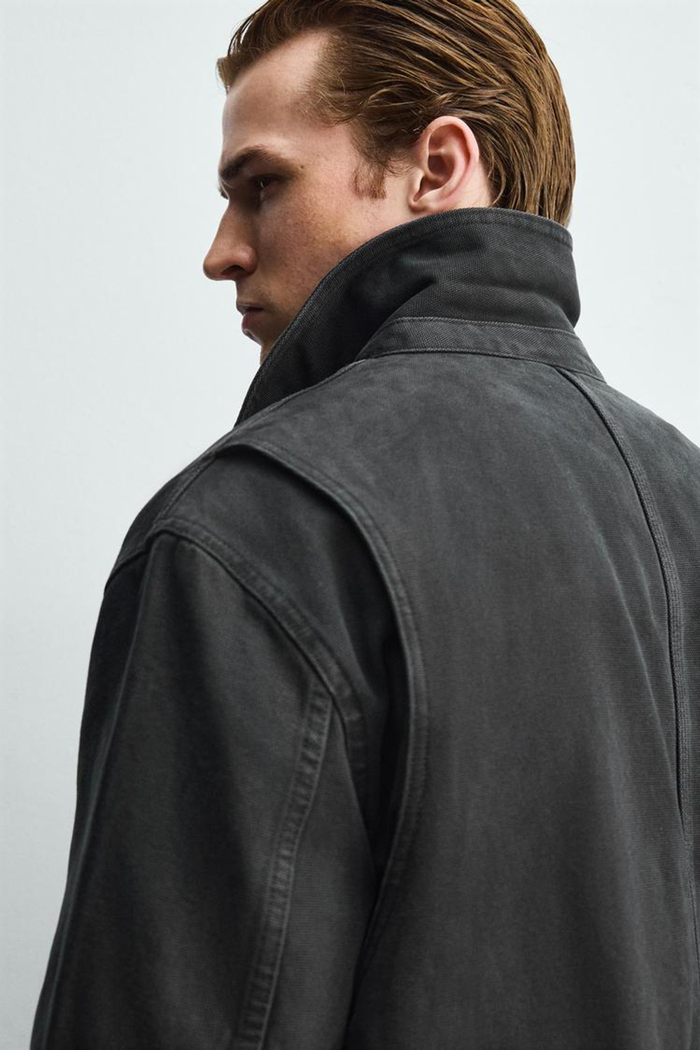 ZARA КУРТКА СВОБОДНОГО КРОЯ С КАРМАНАМИ И ЭФФЕКТОМ ПОТЕРТОСТИ, ТЕМНО-СЕРЫЙ