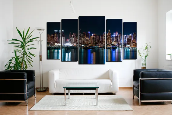 Модульная картина "Город в отражении"