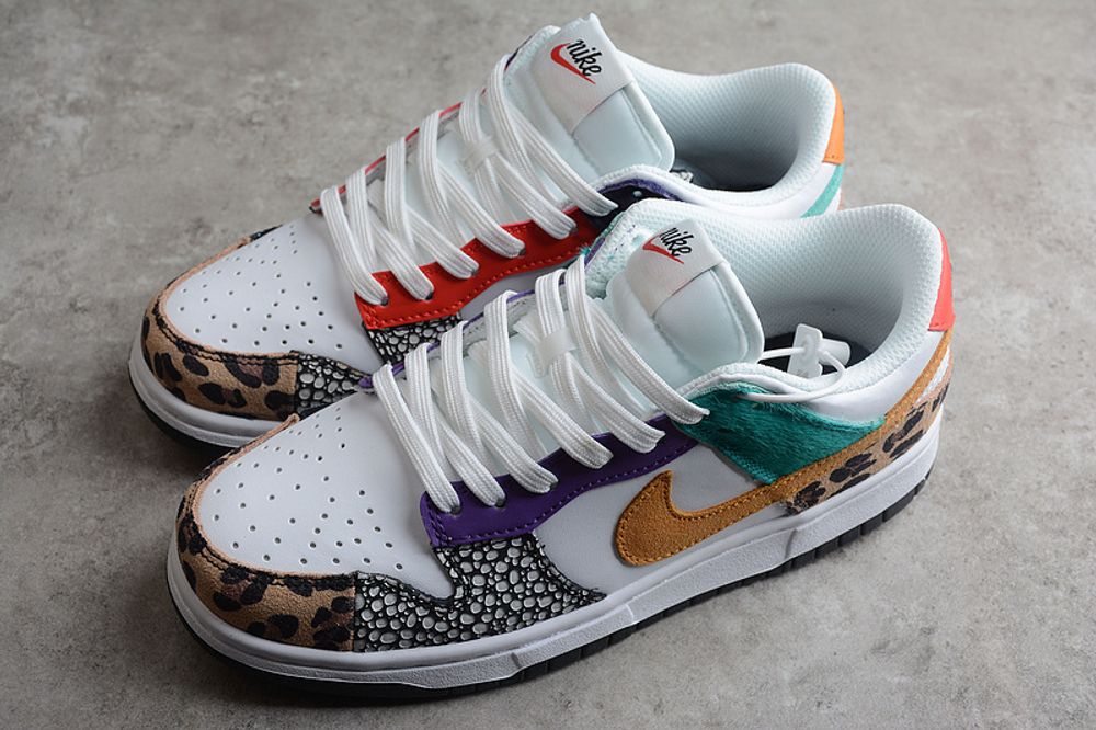 Nike dunk safari on sale